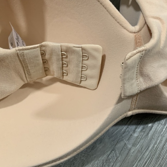 WACOAL How Perfect Wire Free T-Shirt Nude/Beige Bra size 34DD - Picture 6 of 11